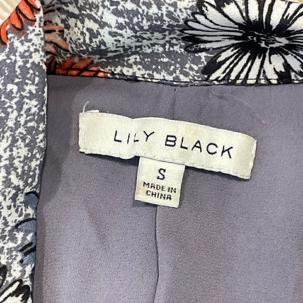 Lily Black long floral blazer small - Picture 2 of 6
